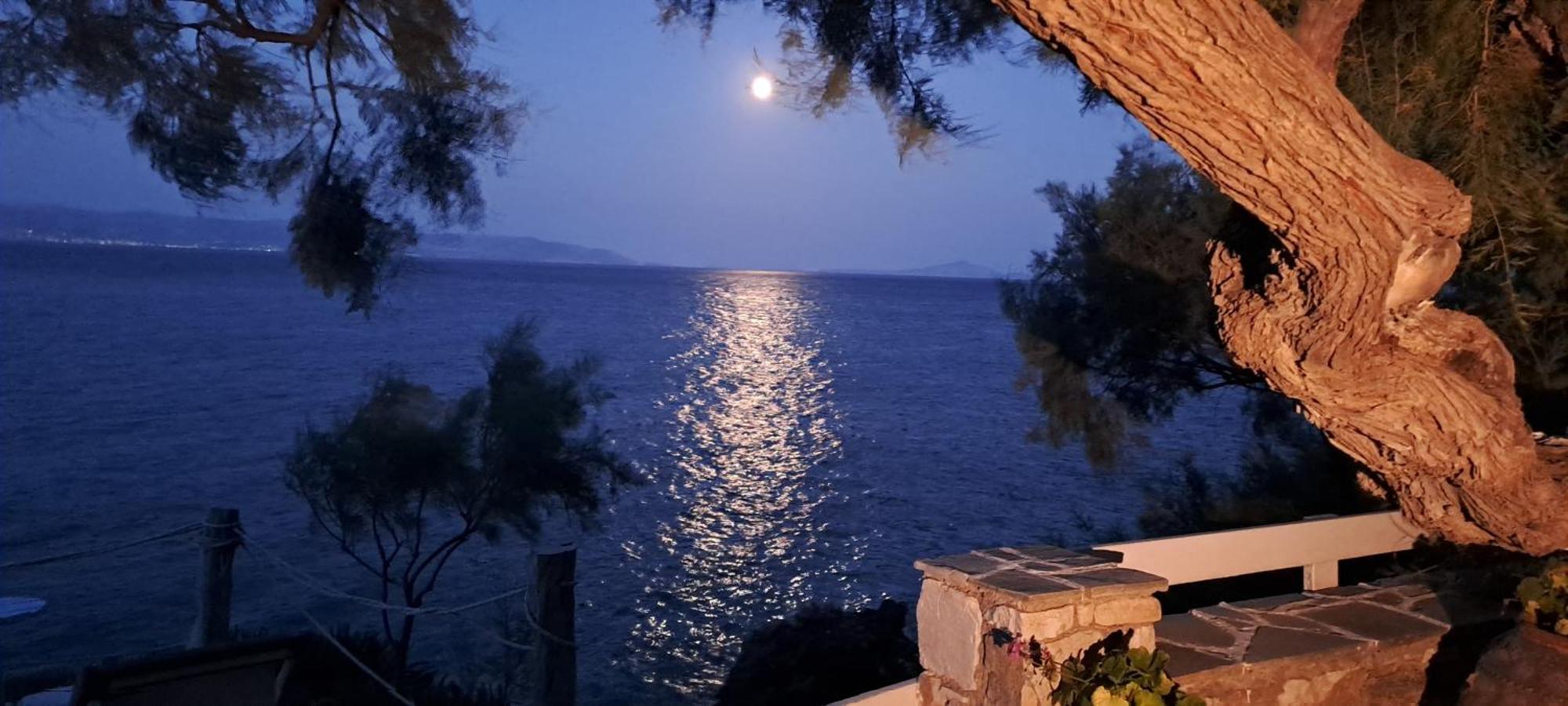 Dinas Inn Писо Ливади Екстериор снимка