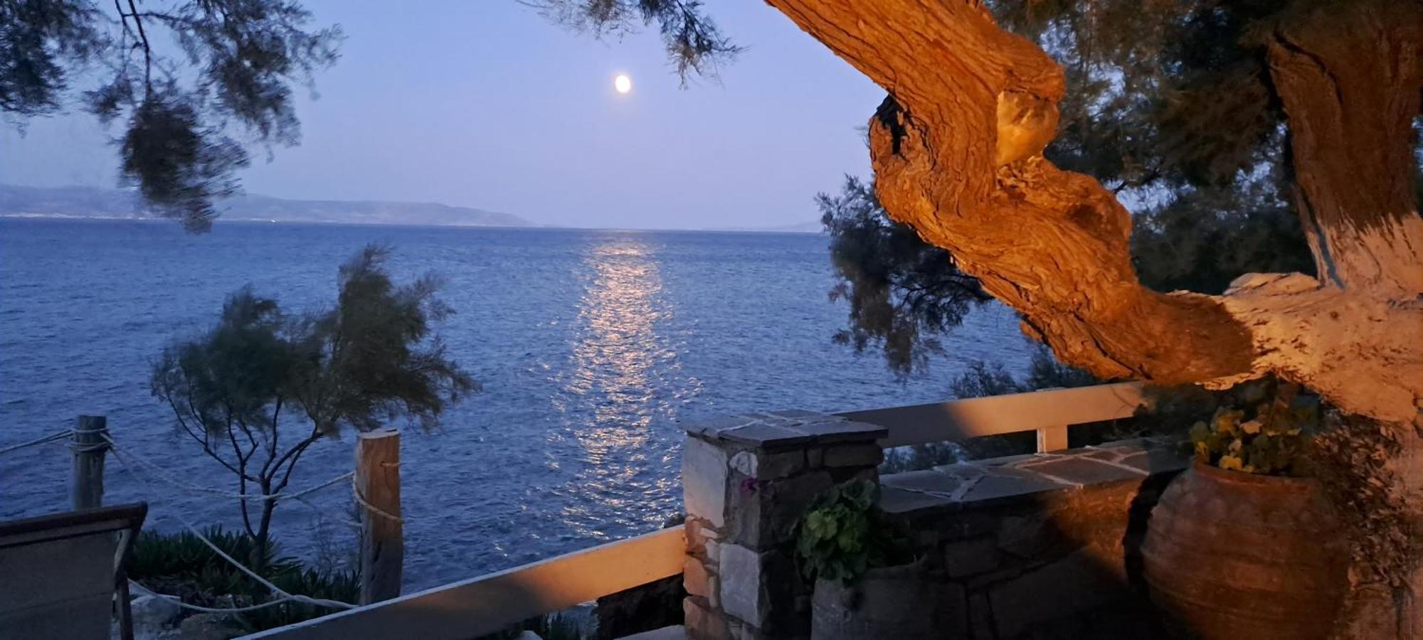 Dinas Inn Писо Ливади Екстериор снимка