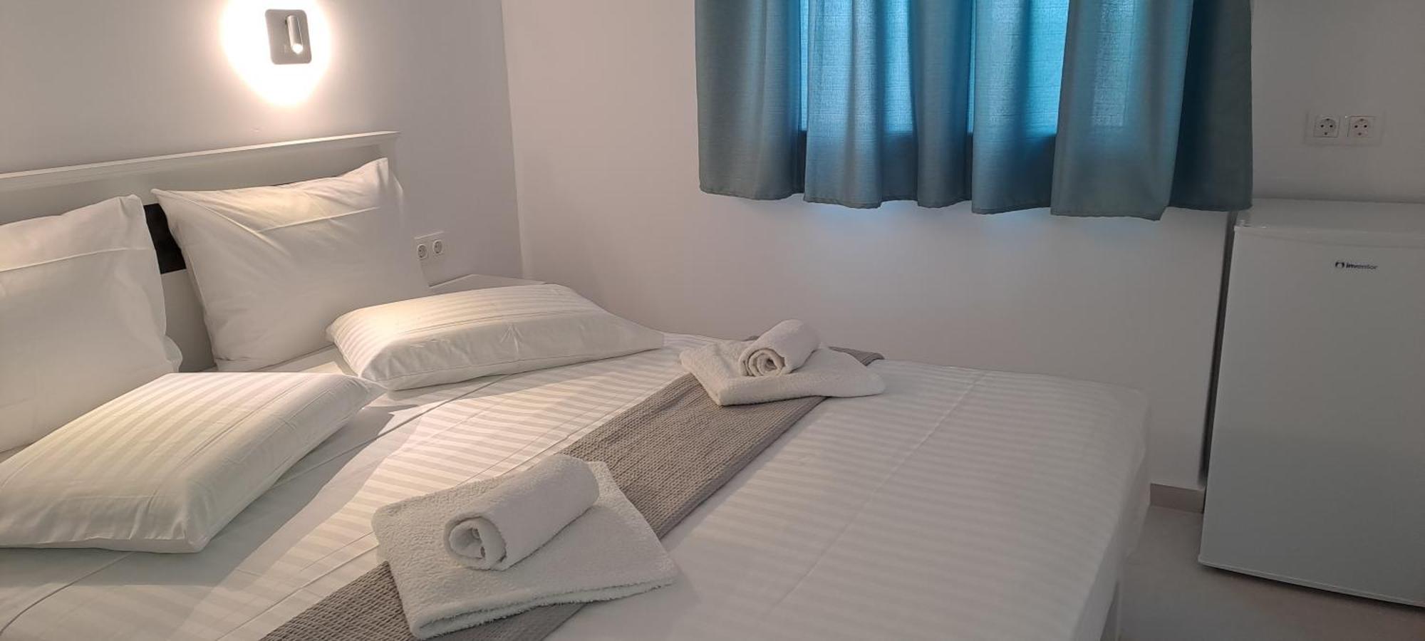 Dinas Inn Писо Ливади Екстериор снимка