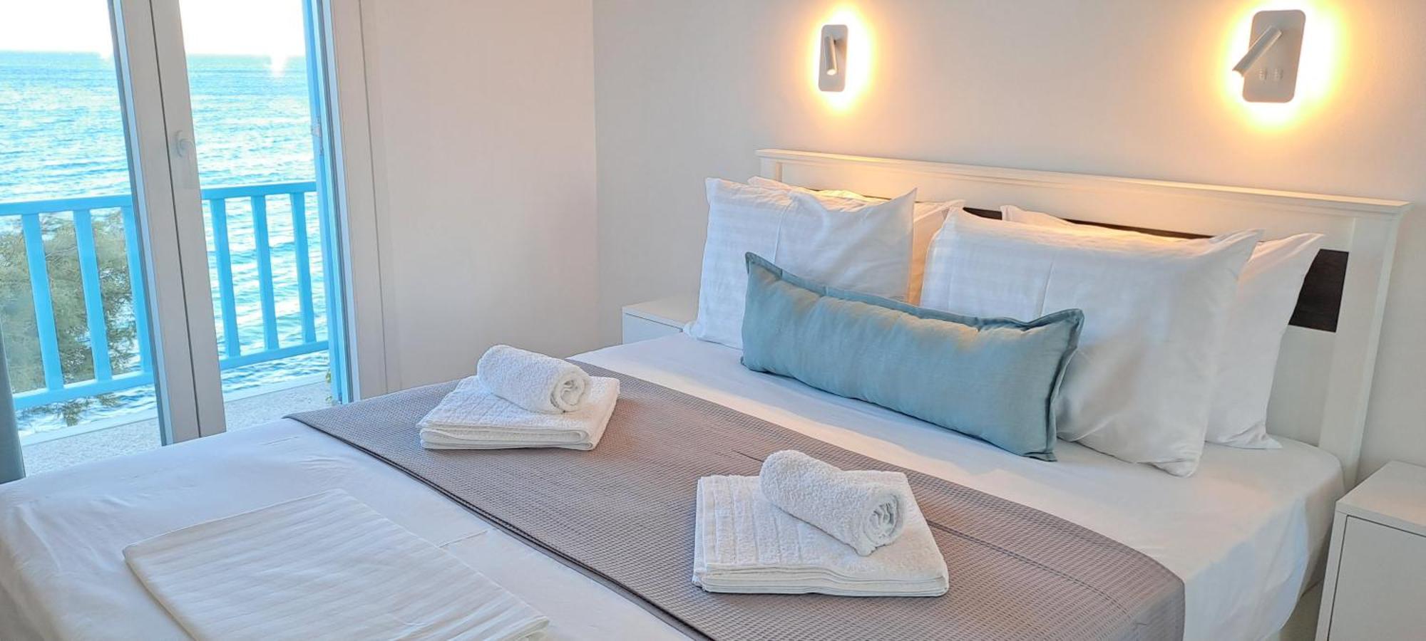 Dinas Inn Писо Ливади Екстериор снимка